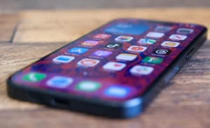 قابلیت جذاب Vehicle Motion Cues در iOS 18